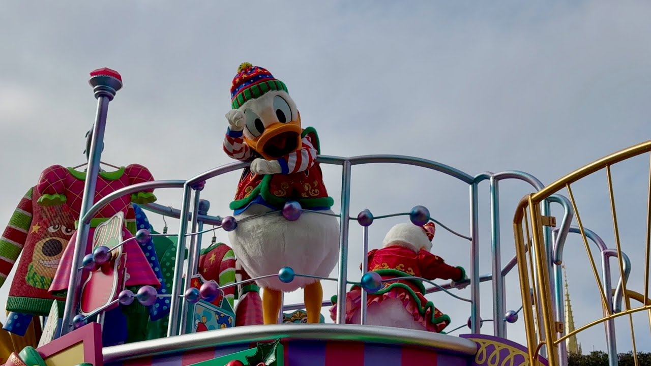 【SONY ZV-E10II/4K/HDR60p】東京ディズニーランド「トイズ・ワンダラス・クリスマス！」(1st:ドナルド停止位置：クリッターカントリー看板前)2025/12/13