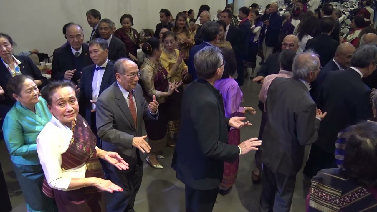 15 Le déjeuner 50 ans en exil du 29 11 2025