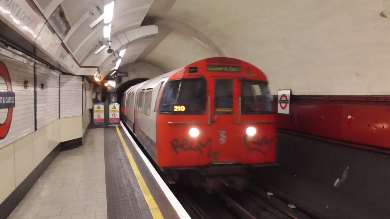 London Underground - Elephant and Castle Station