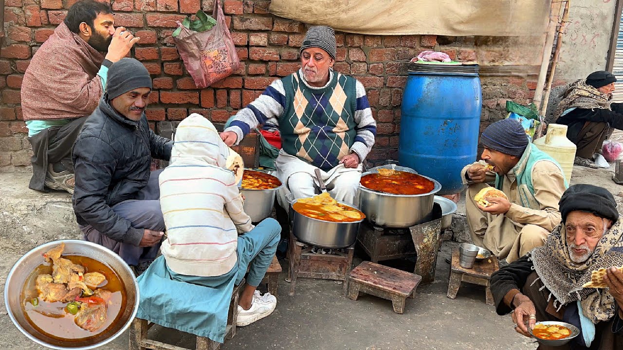 ROADSIDE PURE DESI FIVE STAR 👑 DHABA - PAKISTANI PUNJABI STREET FOOD | BEST EVER DESI FOOD SHOW
