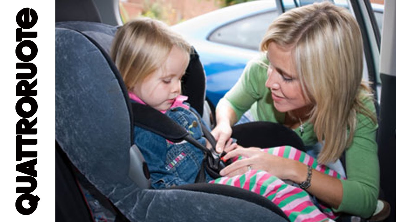 Bambini in auto in sicurezza