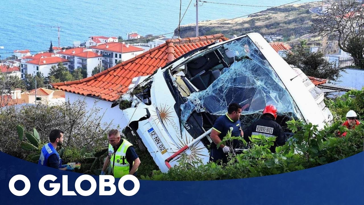 Acidente com ônibus deixa 28 mortos em Portugal