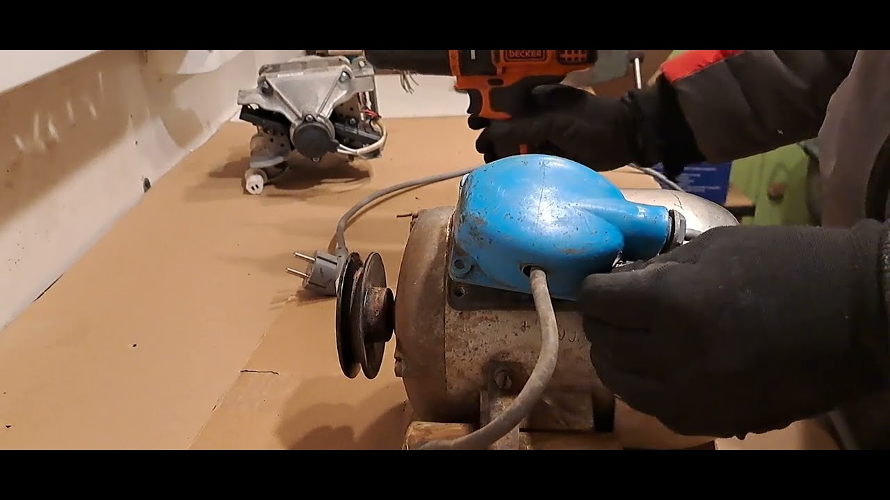 Villanymotor (mos&oacute;g&eacute;p) bek&ouml;t&eacute;se, forg&aacute;s ir&aacute;ny&aacute;nak megv&aacute;ltoztat&aacute;sa. Electric motor hack.
