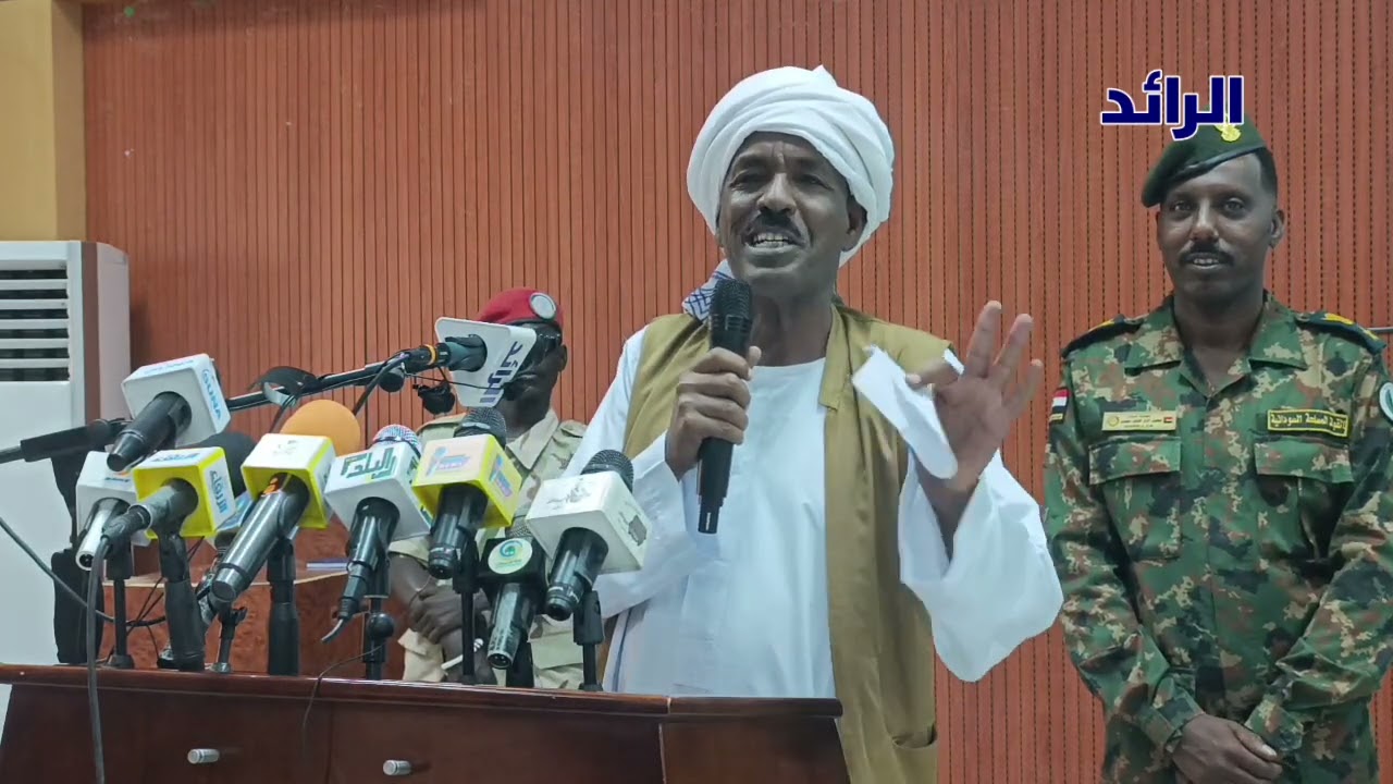 كلمة القائد العام لقوات الأورطة الشرقية السيد الأمين داؤود في دار جهاز المخابرات العامة
