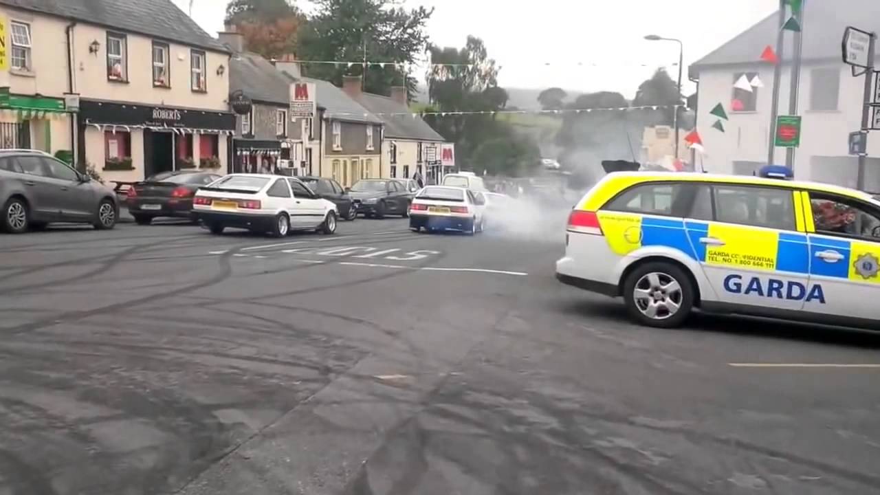 Twincam Corolla Diffing beside the Gaurds In memory of Cormac McCabe