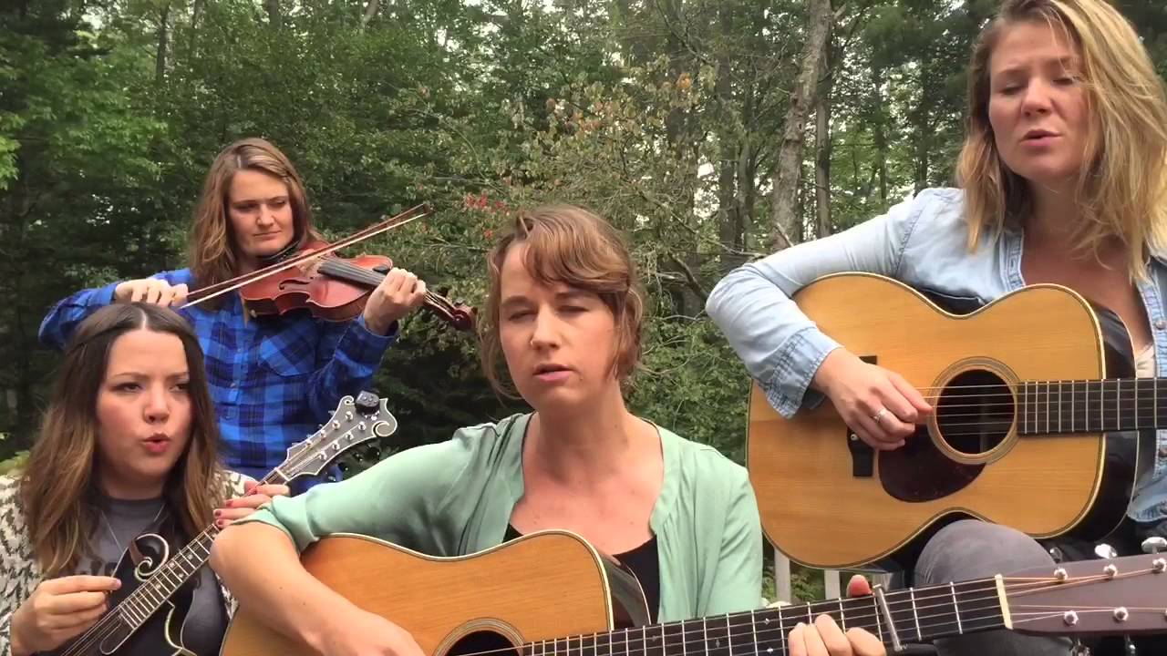 Della Mae - Over and Over