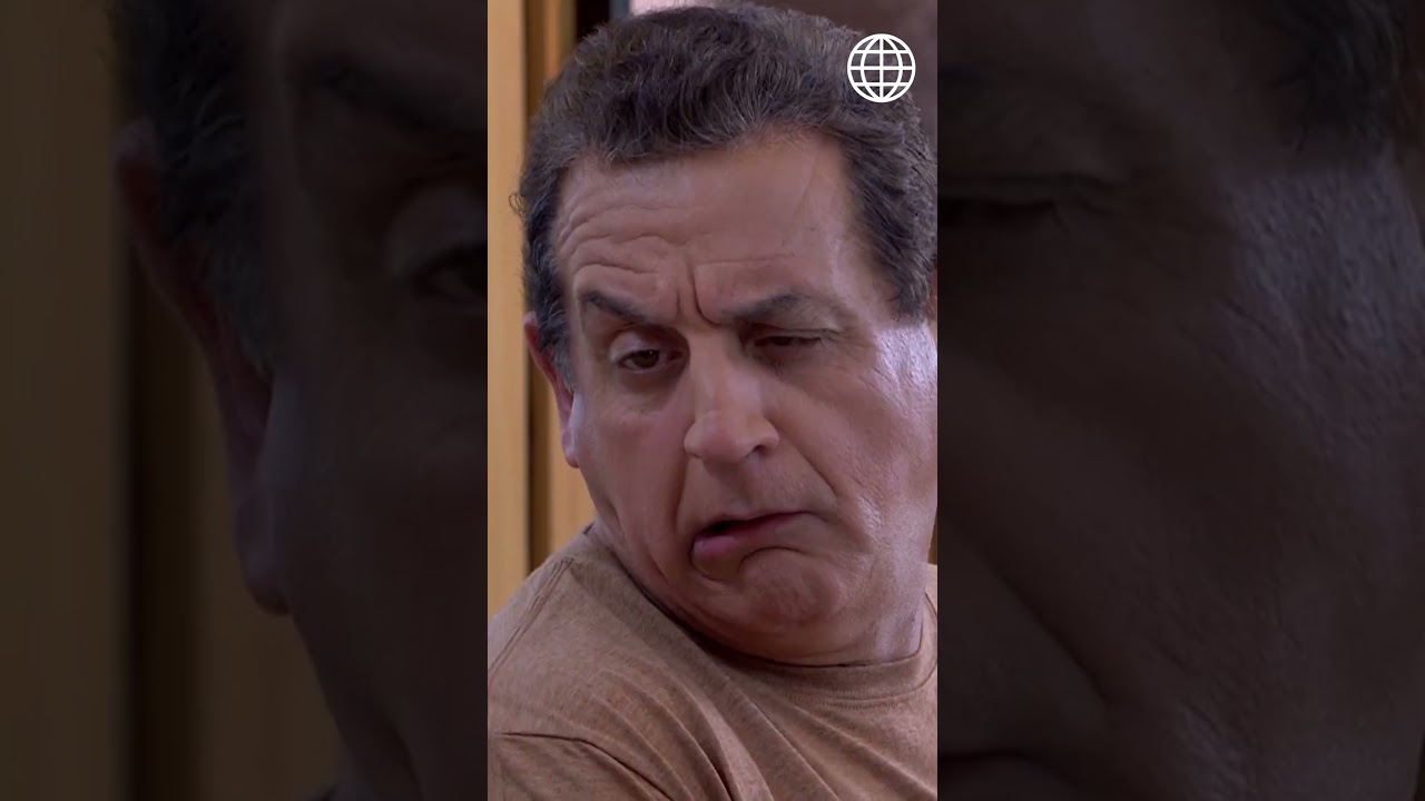 AL FONDO HAY SITIO 13 | Tito puso a trabajar a Miguel Ignacio en el micro | #shorts