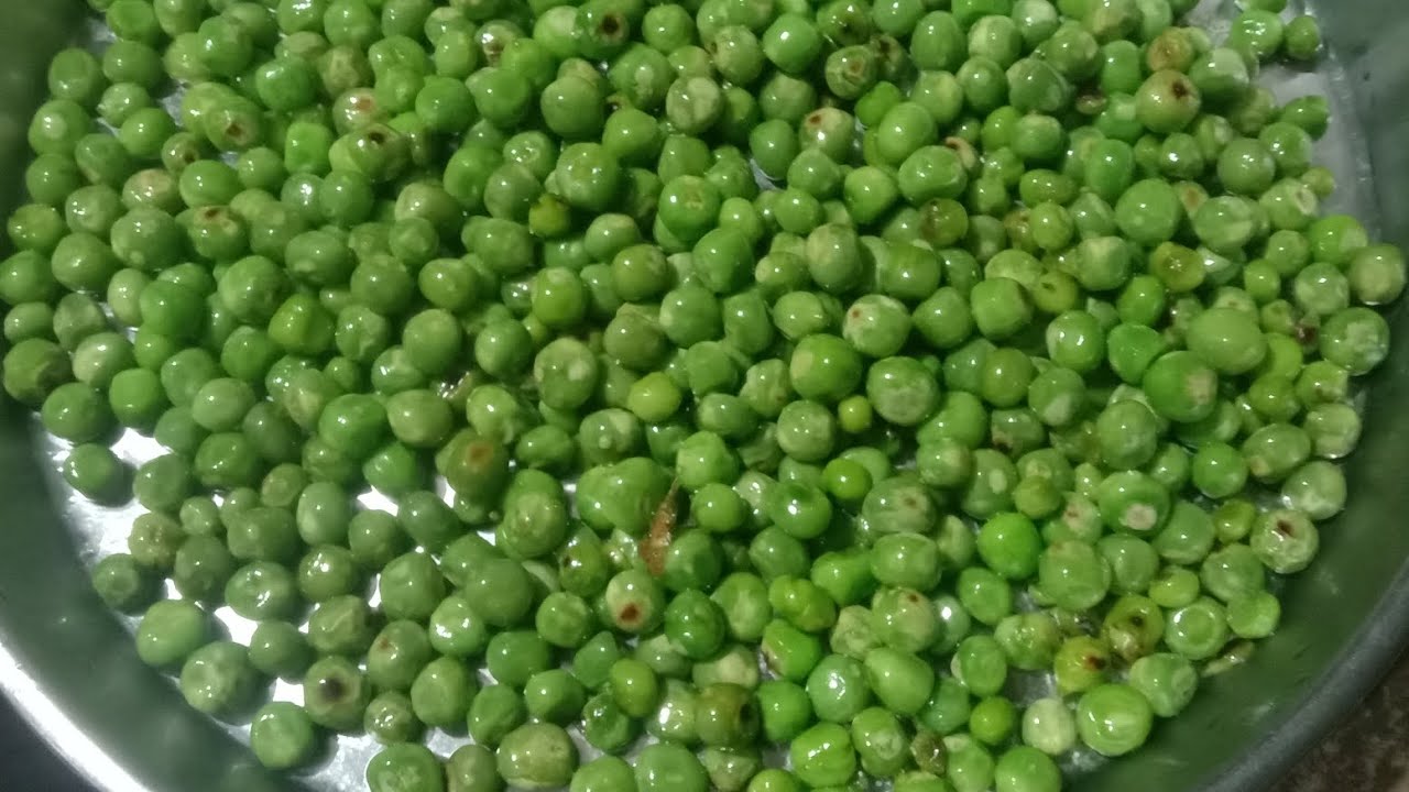 हरे वाले मटर, प्याज ,टमाटर हरी मिर्च की निमोना वाली रेसिपी 😘@ritukumari7058