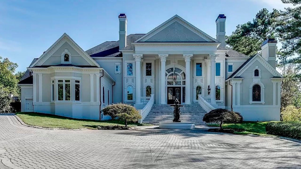 A luxury home in Georgia worth $ 5,488,800. Mansion tour.