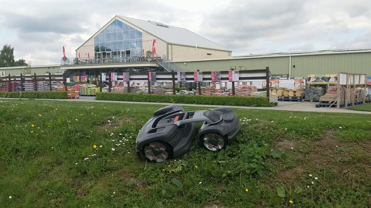 Husqvarna 435X AWD slope handling