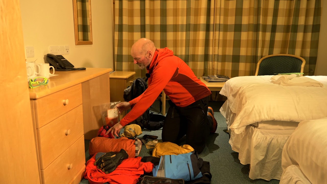 Winter Skills - What to pack for a winter day on the hill