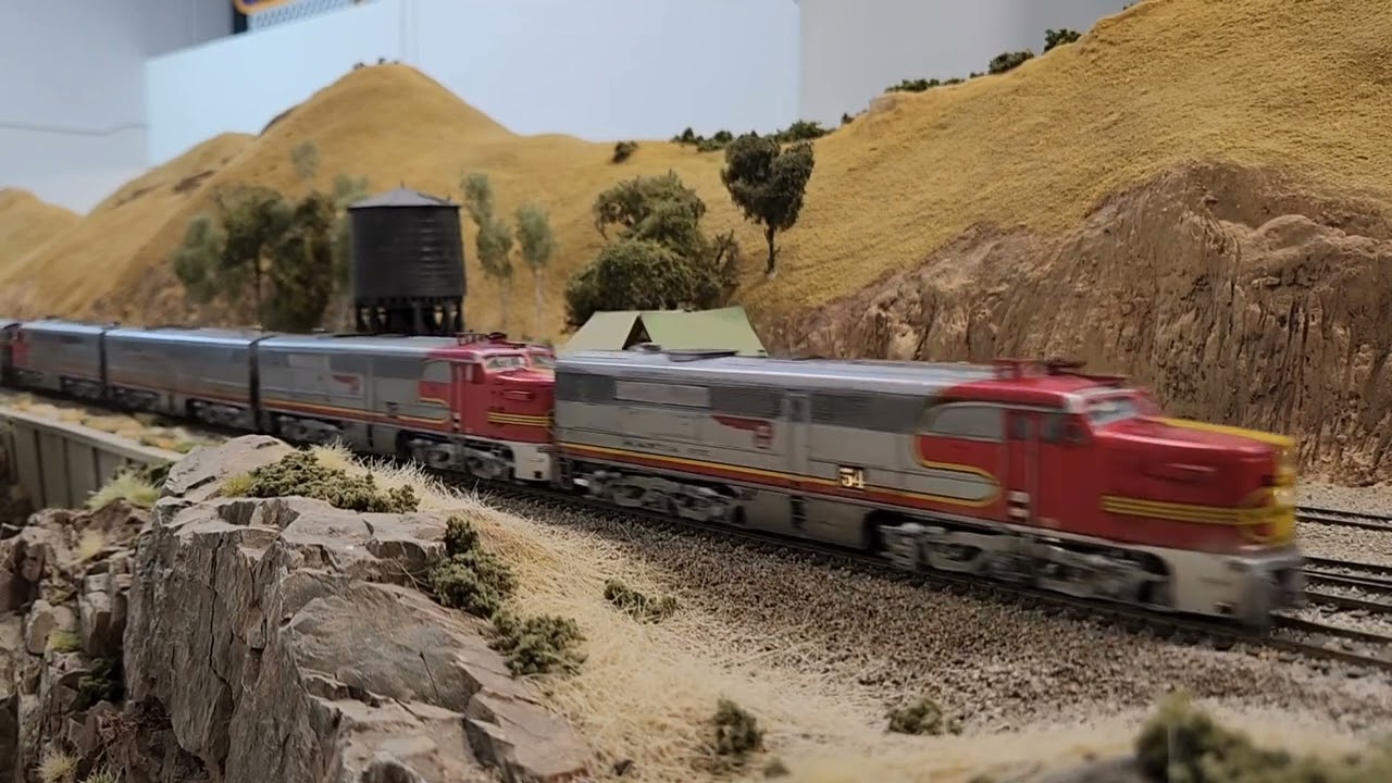 Pacific Coast Lines Hosts the Santa Fe San Francisco Chief