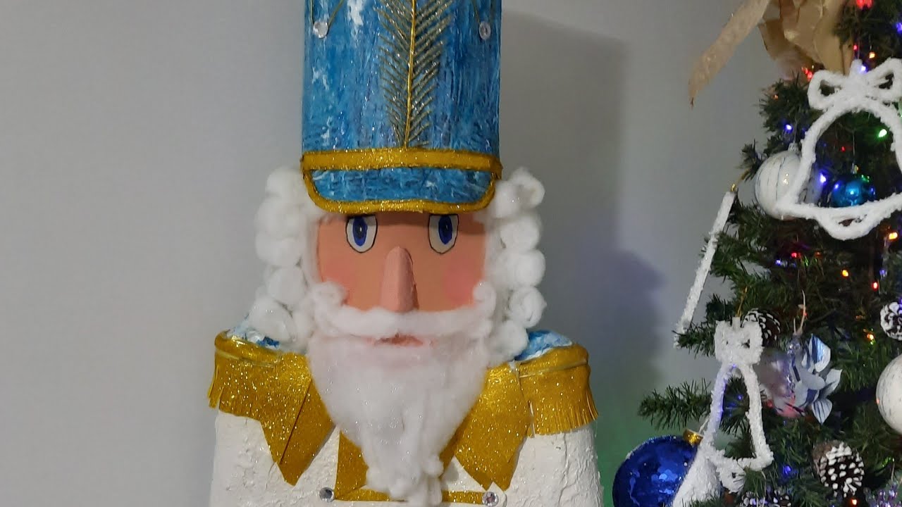 Hermoso cascanueces gigante  en (DIY) carton2022❄️❄️❄️❄️❄️🎄#diy#merychristmas #viral