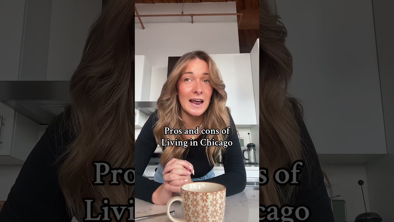 In depth video about living in Chicago on my channel now posted 💓 #chicago #livinginchicago