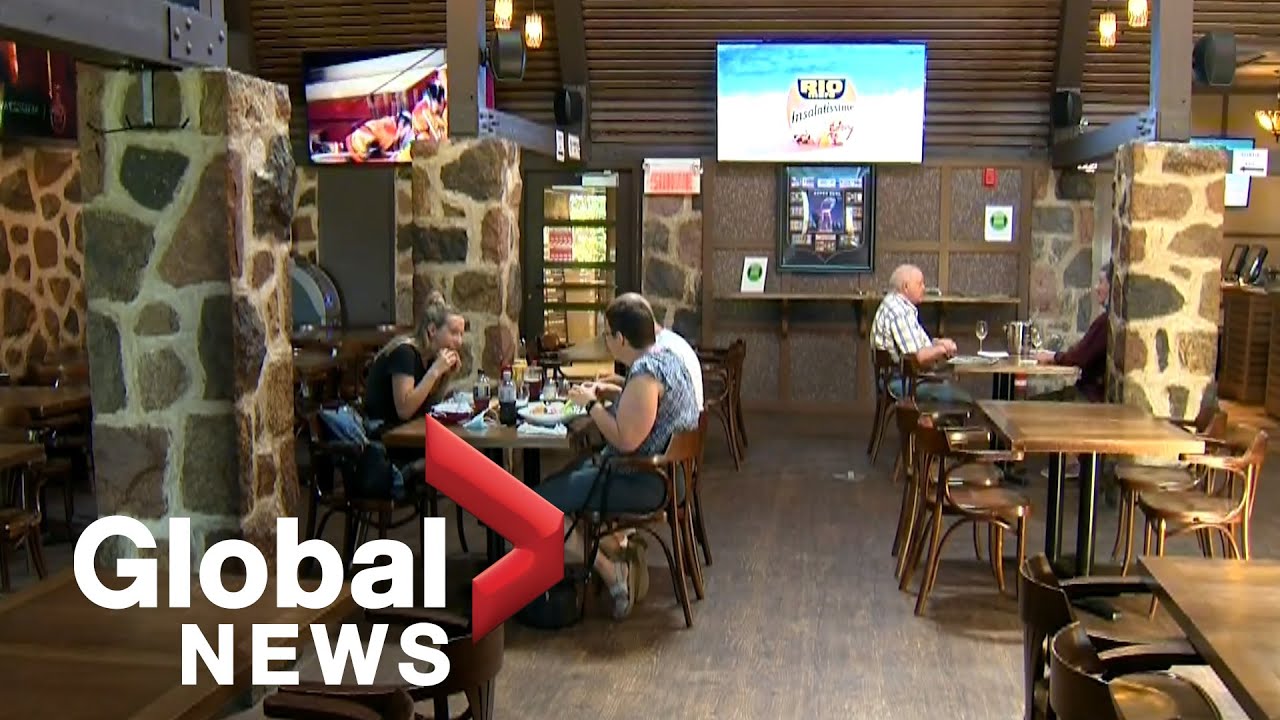 Coronavirus: Montreal bars struggling to stay afloat during the pandemic