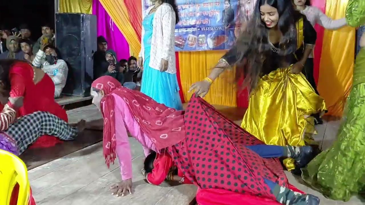 Hudka Munsi joker ke sath sarojani puspa full comadi hudka sarojani Nawtanki Nawabganj #best​ हुडका