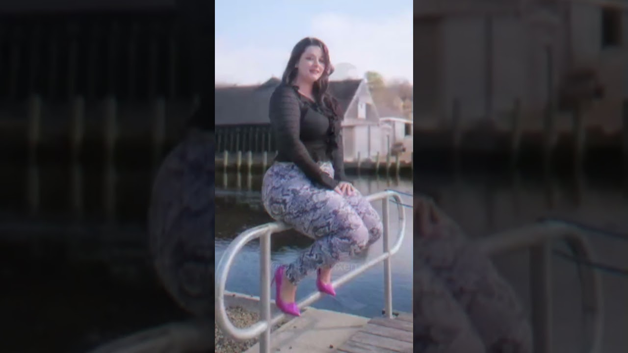 Meet Sara: Plus Size Curvy Model | Bio & Wiki
