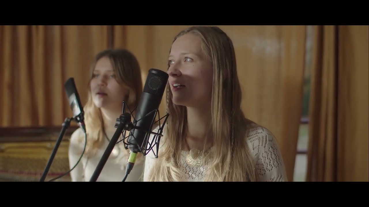 Dream Teller/Sapņu Teicējs - Moon Talk (Live @Vilsonu Veranda)