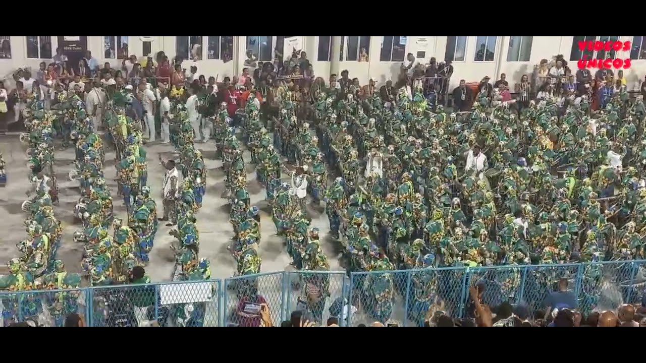IMPERIO SERRANO 2022 - BATERIA SHOW NO SETOR 1 #carnavaldebrasil #imperioserrano #carnaval2022