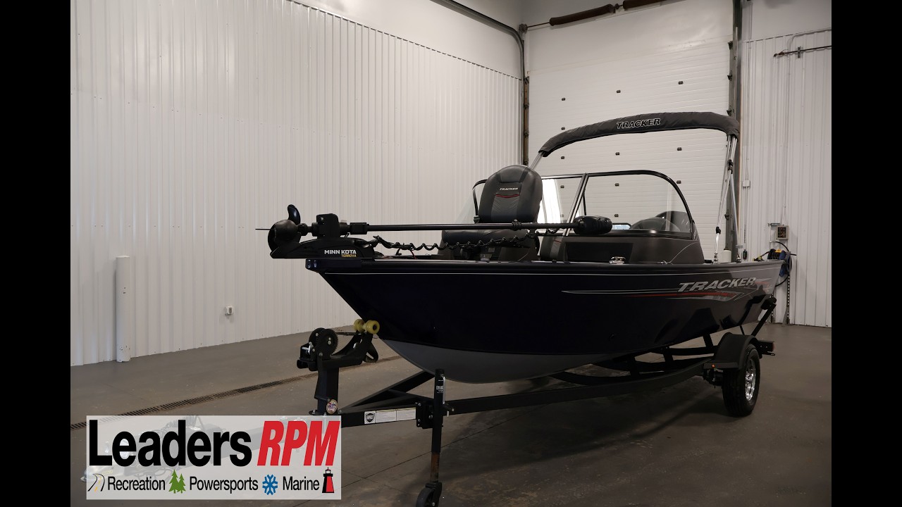 2024 Tracker V16 Pro Guide WT - UB3137