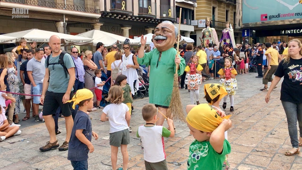 XX Trobada de Gegants de Reus (Entrada a plaça)