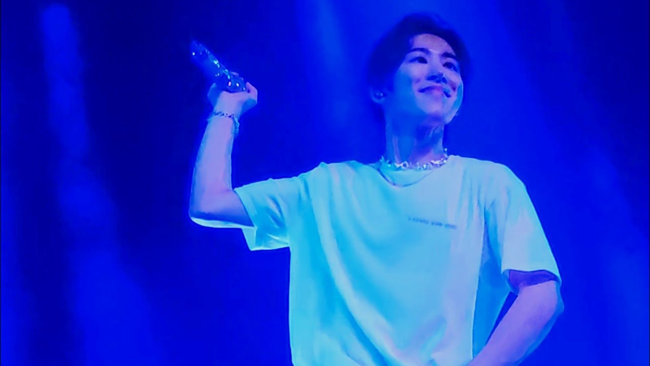 B.I - Black Velvet [Loveordie in London 231015] (4K)