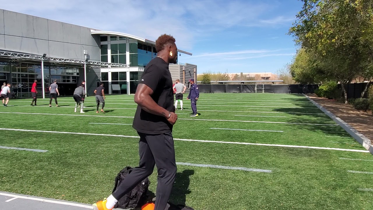 TEAMAVANT with DK METCALF. early base training.. early Feb.