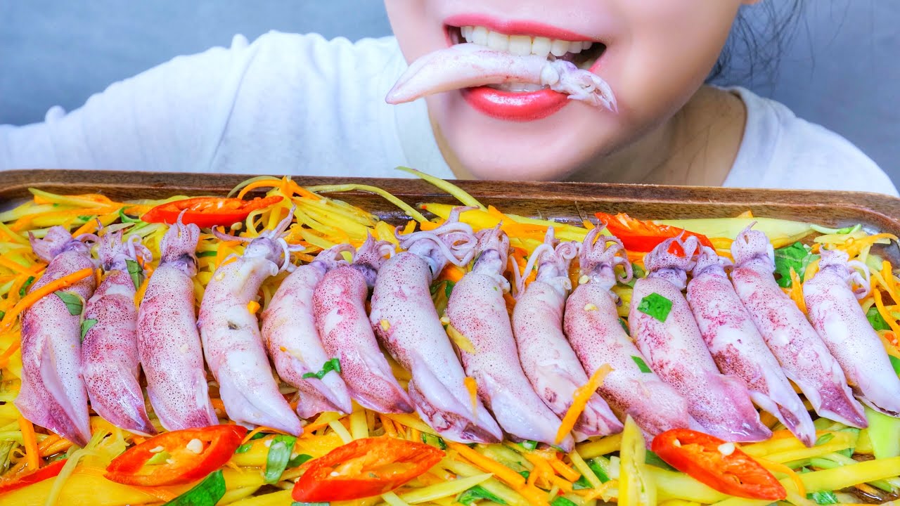 ASMR EATING EGGS SQUIDS X PAPAYA SALAD EATING SOUNDS | LINH ASMR