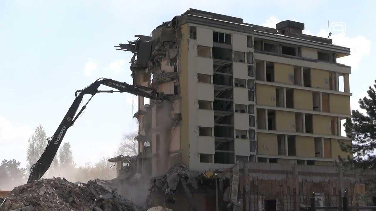 TV KANAL 9, NOVI SAD: HOTEL 