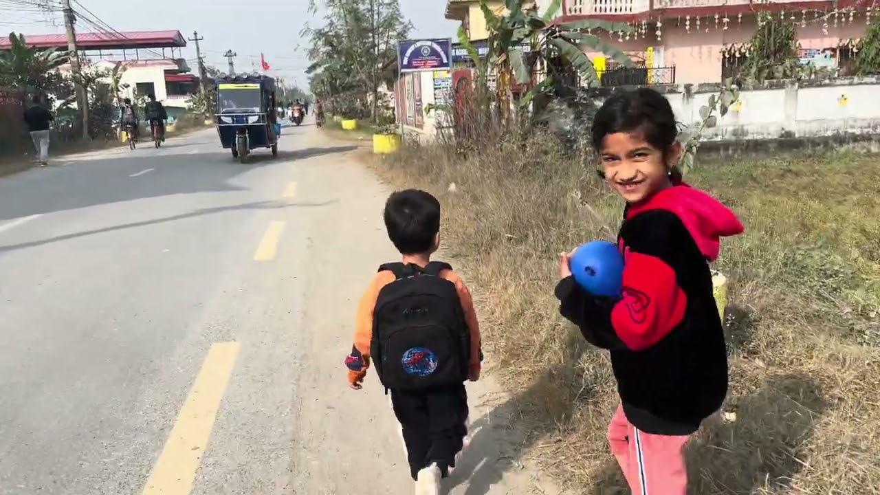 Sano xora ko pailo den school❤️