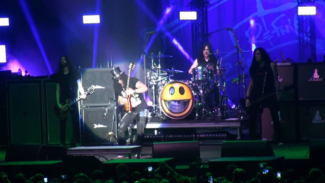 Slash ft. Myles Kennedy - Rocket Queen - Live in Turin 16/11/2014