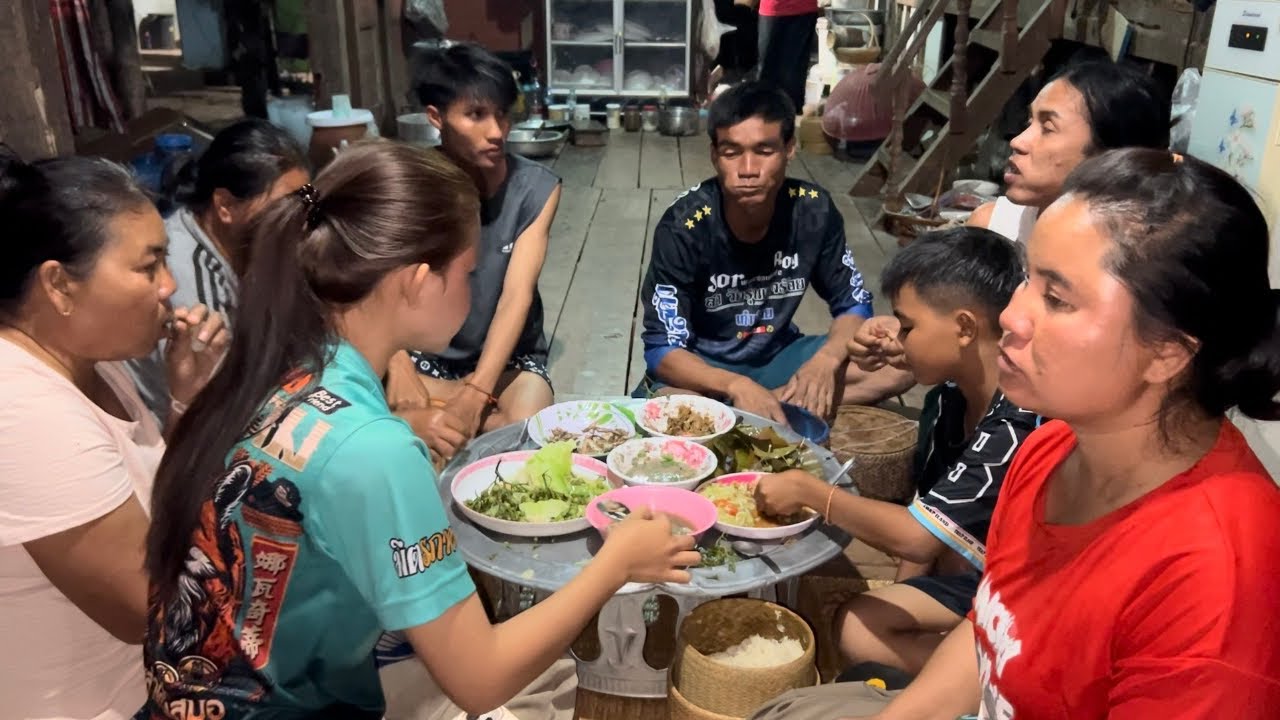 ร้อมวงกินข้าวแลง กับบรรยากาศลมหนาว