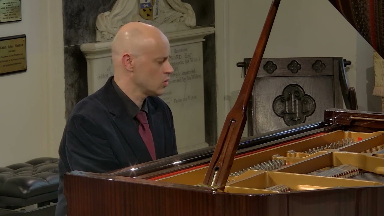 Viv McLean plays Scarlatti and Piazzolla.