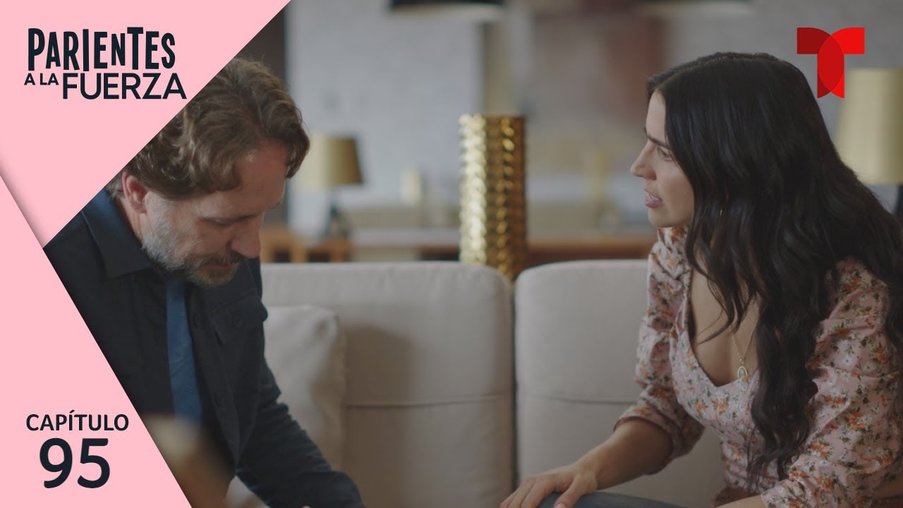 Parientes a la Fuerza | Capítulo 95: Enfocada | Telemundo Novelas