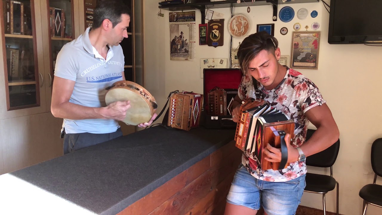 TARANTELLA IN SOL ACUTO CON IL MAESTRO NICOLA COSTANTINO