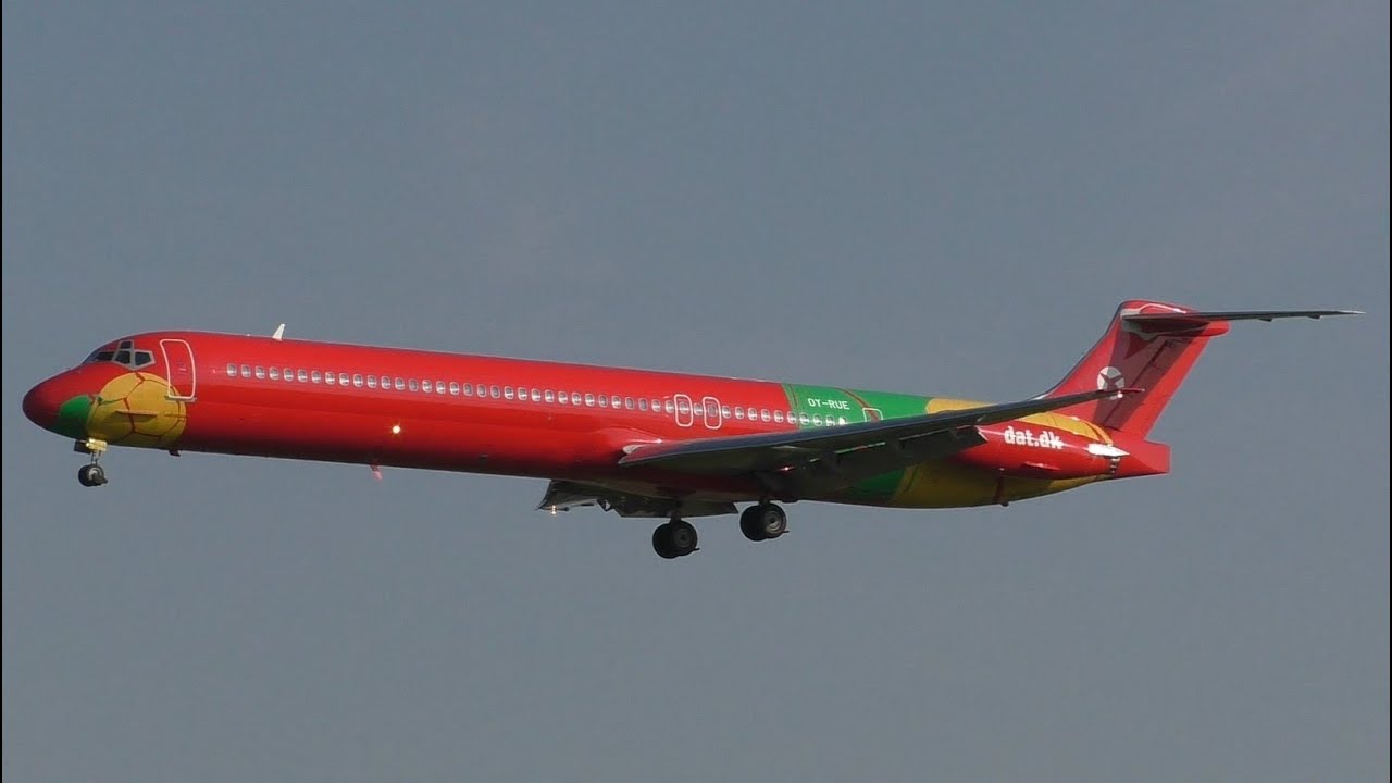 (DAT) Danish Air Transport MD-83 Landing & Take Off Rotterdam Airport