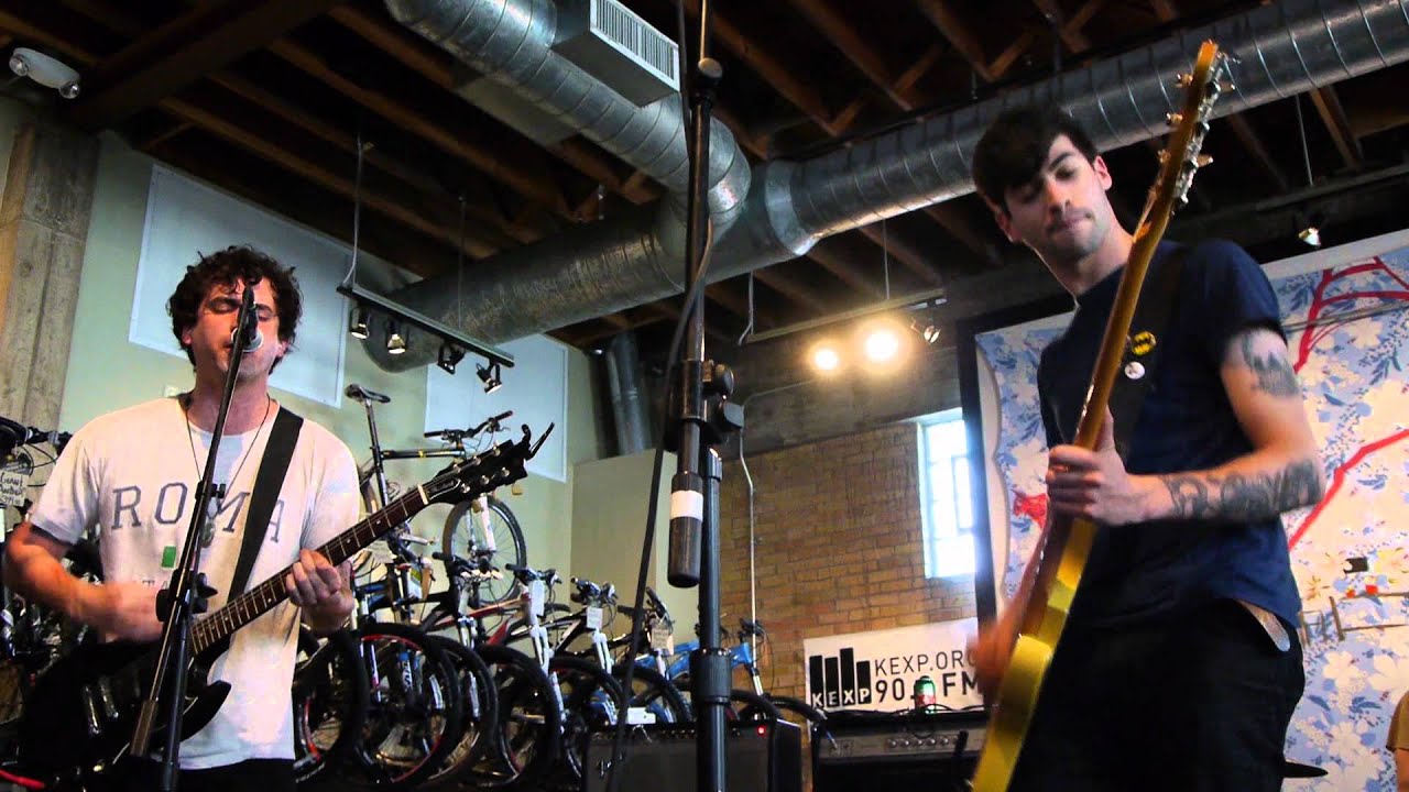 The Men  - Turn It Around (Live on KEXP)