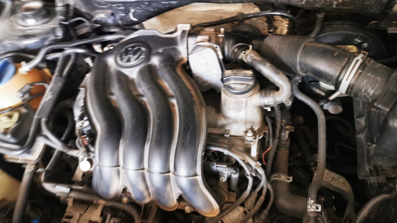 Jetta 2.0 echa humo  azul al arrancar ..aquí la solución..