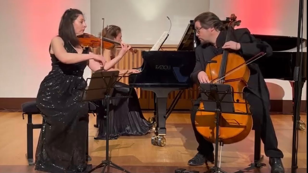 Shostakovich Piano Trio nr. 1 in C Op. 8: Trio Carlo Van Neste (Lechner, Margulis, Debrus) / Live.
