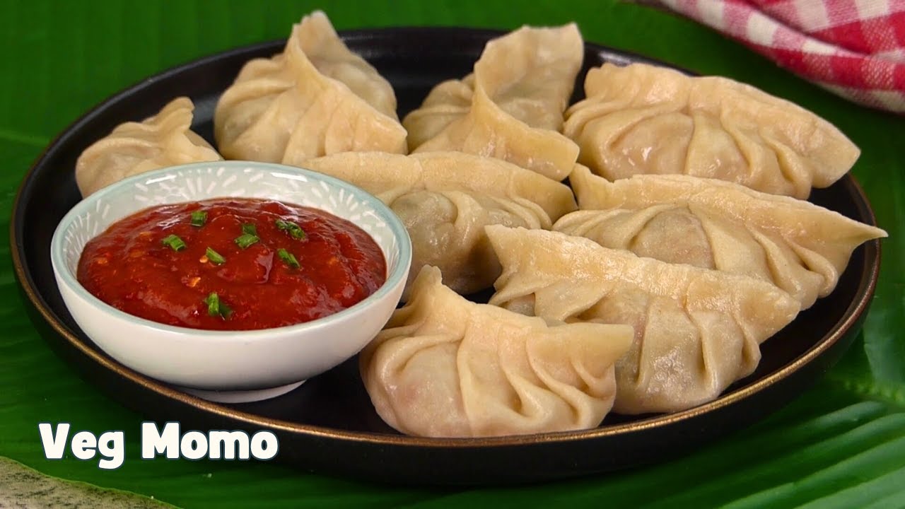 Veg Momos Recipe | Steamed Dumplings | Easy Homemade Momos | Street Food | Healthy Lunch Box Ideas