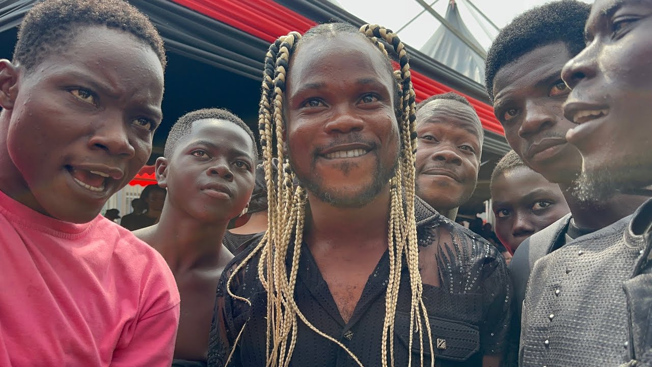 🔥 Wow Massive Crowd in Kumasi Welcome Daddy Lumba Lookalike at Lumba’s Final Funeral Rites 