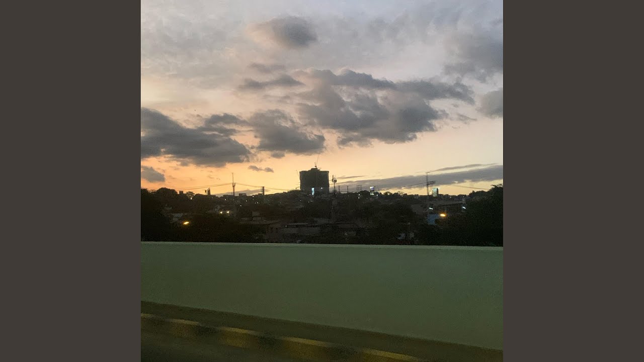 Stay (feat. vooziii)