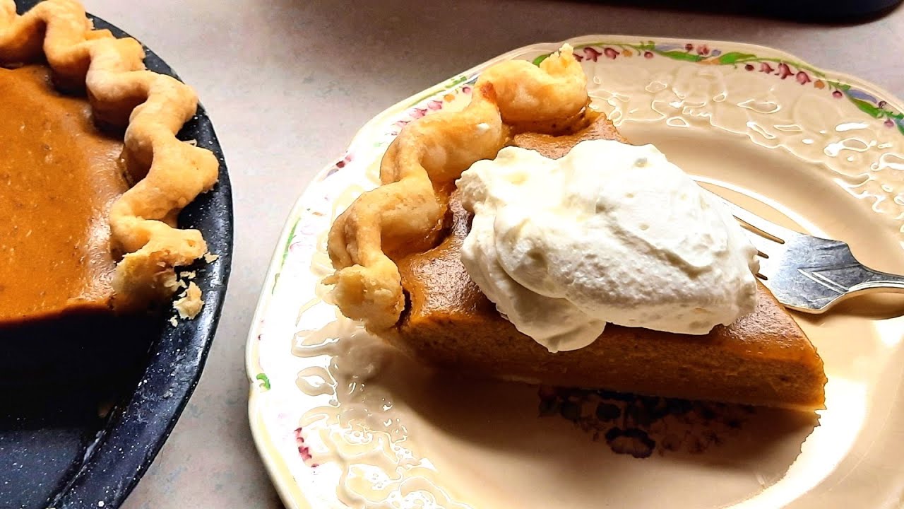 How to Make a Homemade Pumpkin Pie!