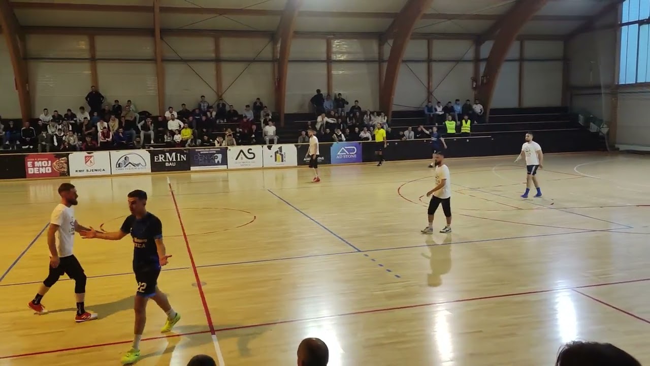 Caffe Moscow-Lotus Travel 1:2