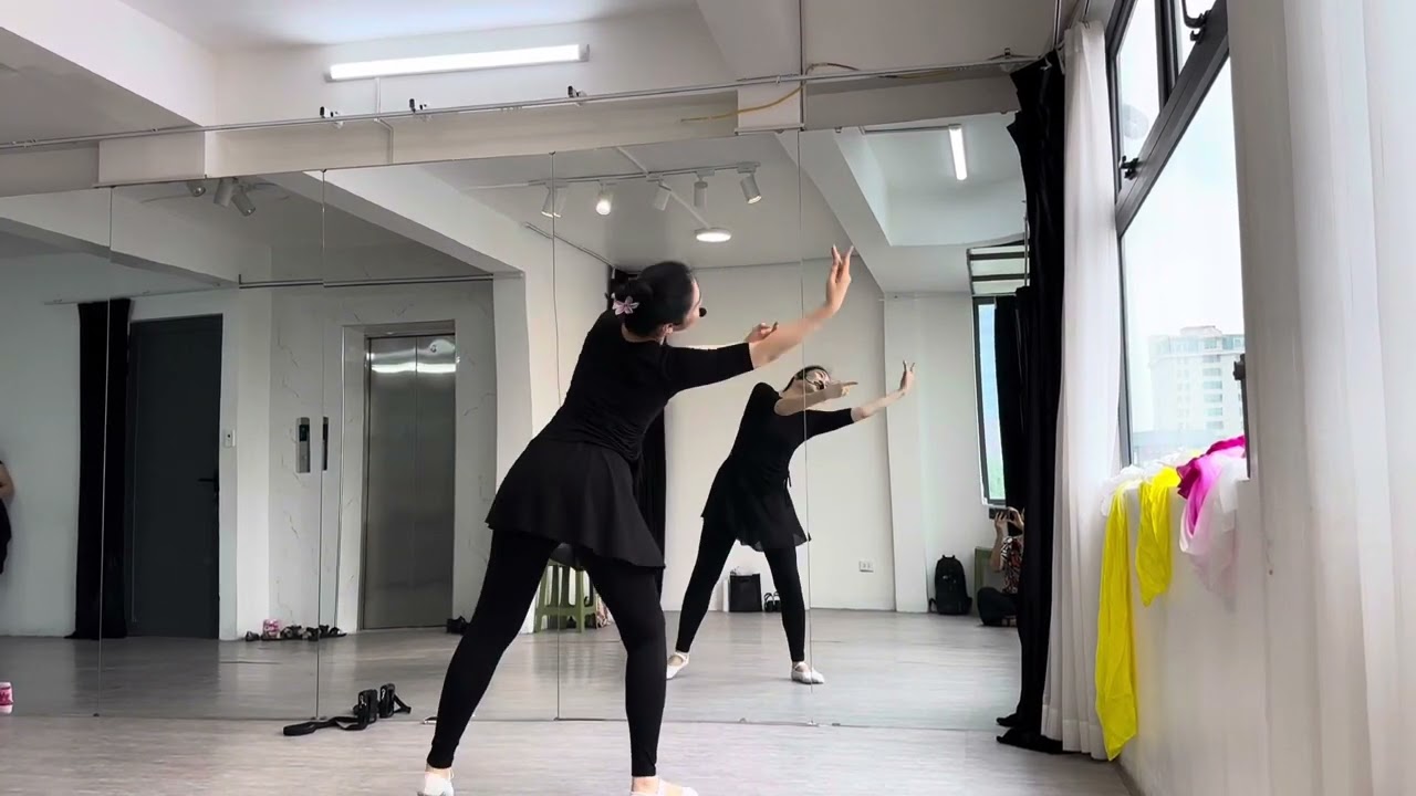Múa BÈO DẠT MÂY TRÔI - Thu Hằng biên đạo - Lớp múa Dịu
