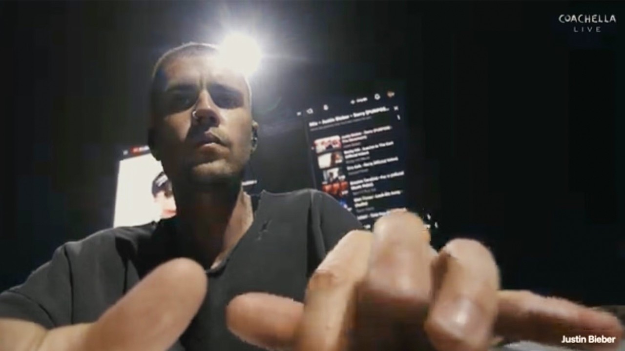 He Was Doomscrolling Live
