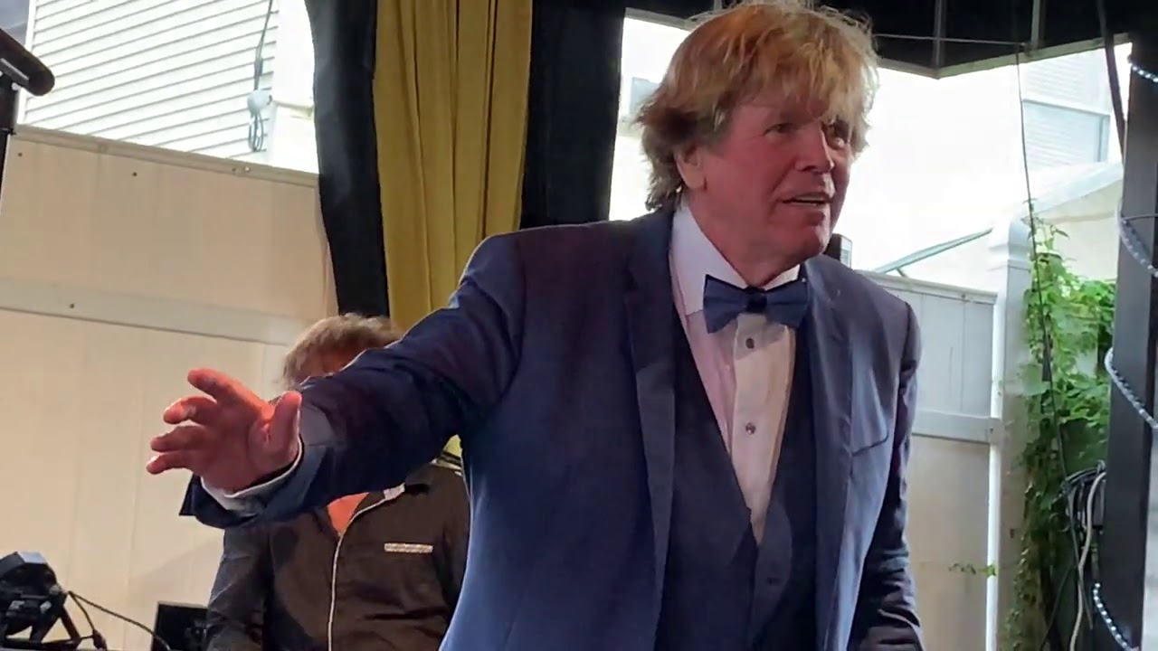 Peter Noone, 