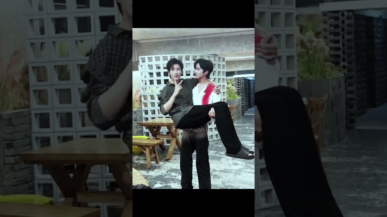 Is cheering necessary Qiuqiu? That look will eat you alive! Hahaha #XingQiu #EliotHuang #KipukaQiu