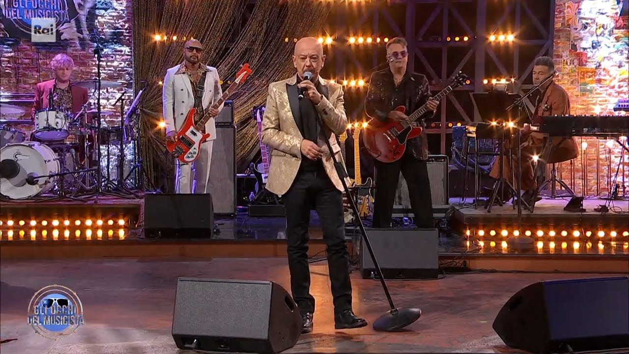 Enrico Ruggeri in "Tutto il resto è noia" - Gli occhi del musicista 26/12/2023