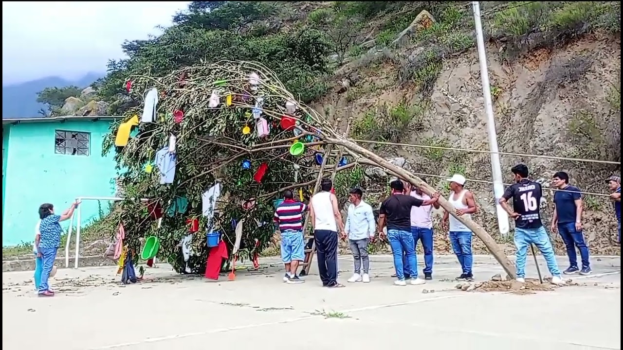 YUNZA DE PASCUA EN HUANGABAL-SIMBAL-TRUJILLO -PERU-RESCATANDO COSTUMBRES..🎼🎶🏞️🌠🏜️🤗🇵🇪👆
